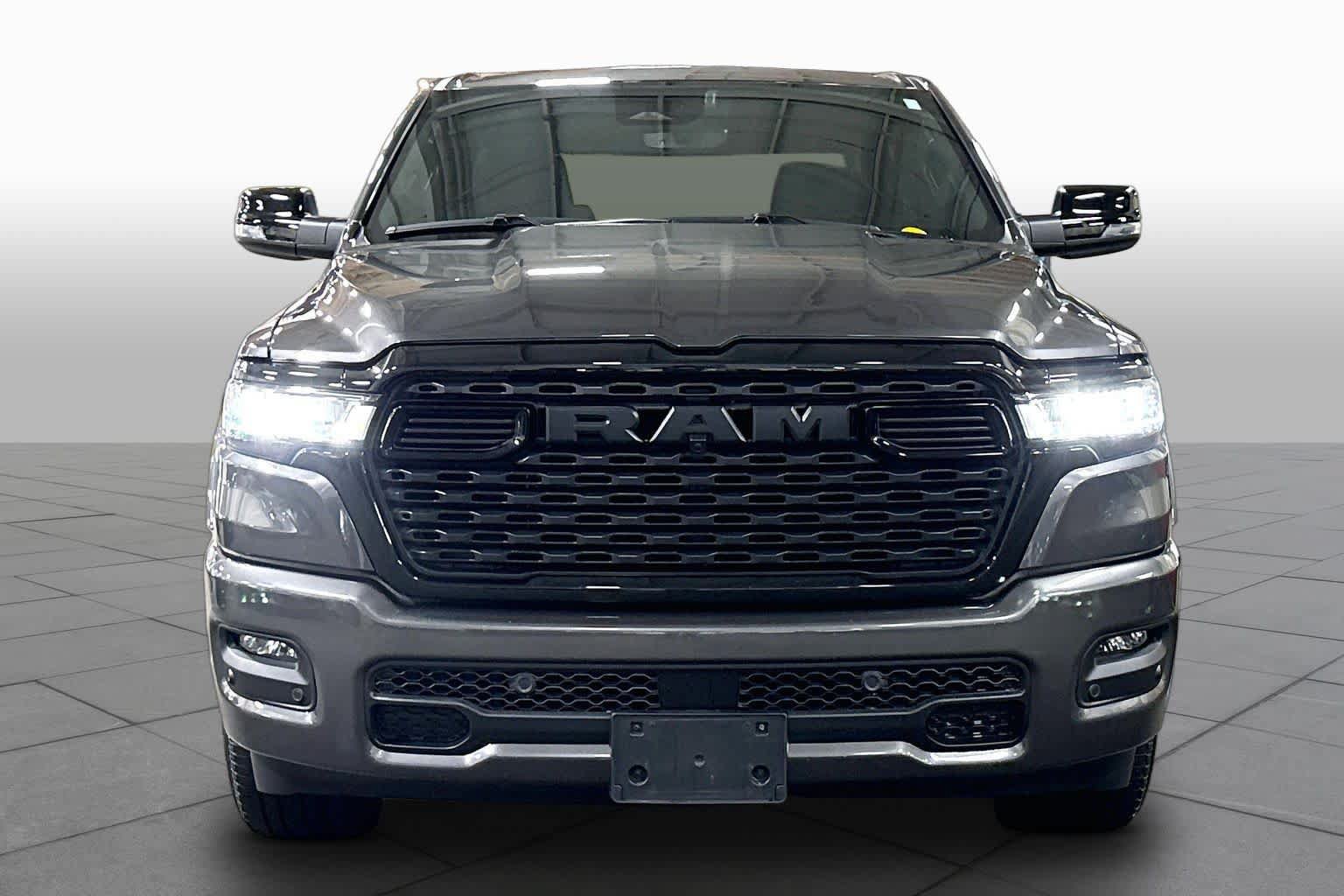Used 2025 RAM 1500 Big Horn AWD/4WD image 3