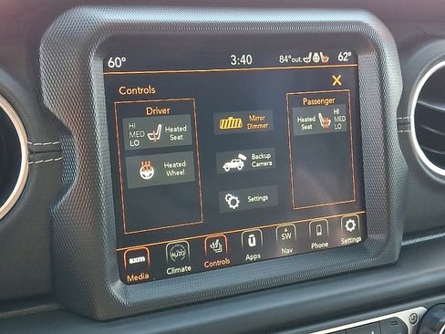 Used 2022 Jeep Wrangler Unlimited Sahara w/ Cold Weather Group image 19