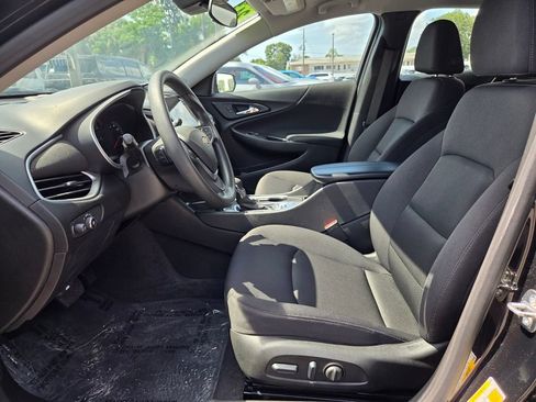 Used 2024 Chevrolet Malibu LT FWD image 11