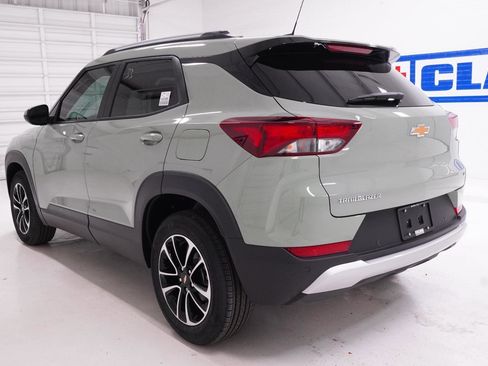 New 2026 Chevrolet TrailBlazer LT w/ Convenience Package FWD image 10