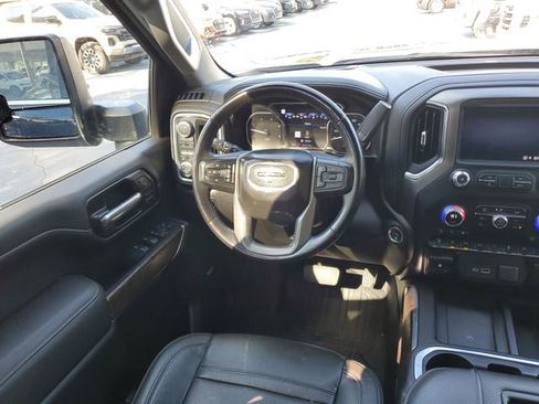 Used 2022 GMC Sierra 3500 Denali image 13
