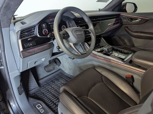 Used 2019 Audi Q8 Prestige w/ Luxury Package AWD/4WD image 21