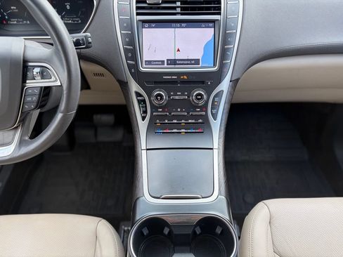 Used 2020 Lincoln Nautilus Reserve AWD/4WD image 29