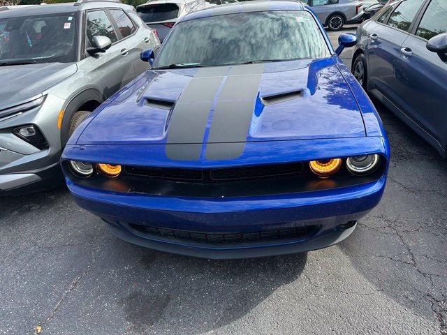 Used 2022 Dodge Challenger SXT w/ Blacktop Package RWD image 2