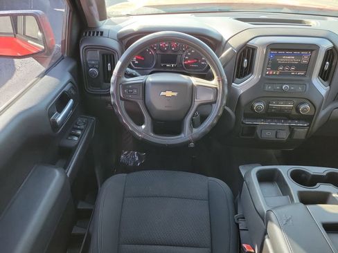 Used 2020 Chevrolet Silverado 1500 Custom w/ Custom Value Package image 13