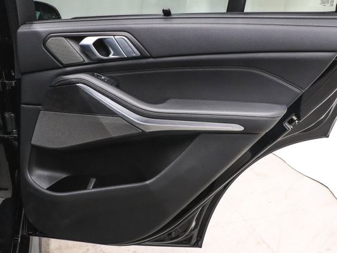 Used 2022 BMW X5 M50i w/ Executive Package image 19