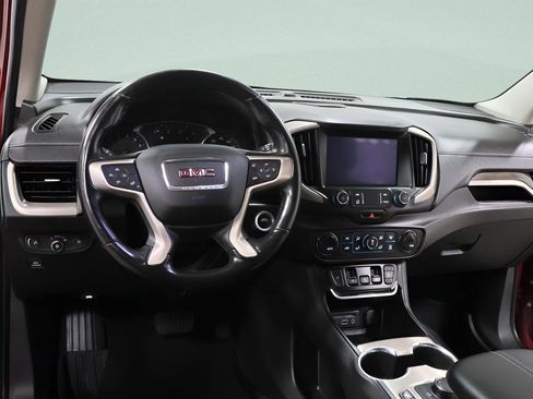 Used 2019 GMC Terrain Denali w/ Comfort Package FWD image 9