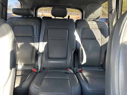 Used 2020 Lincoln Aviator Reserve w/ Equipment Group 202A image 41