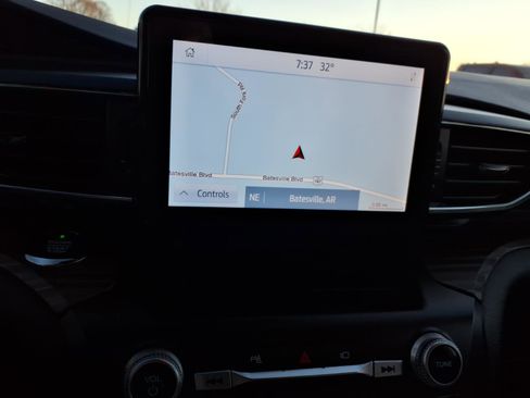 Used 2020 Ford Explorer Limited image 21