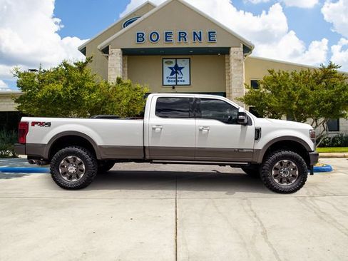 Used 2022 Ford F350 King Ranch w/ King Ranch Ultimate Package AWD/4WD image 6