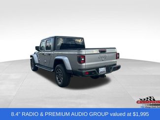 Used 2021 Jeep Gladiator Overland video 3
