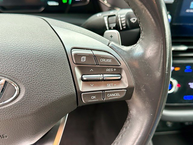 Used 2020 Hyundai Ioniq SE FWD image 33