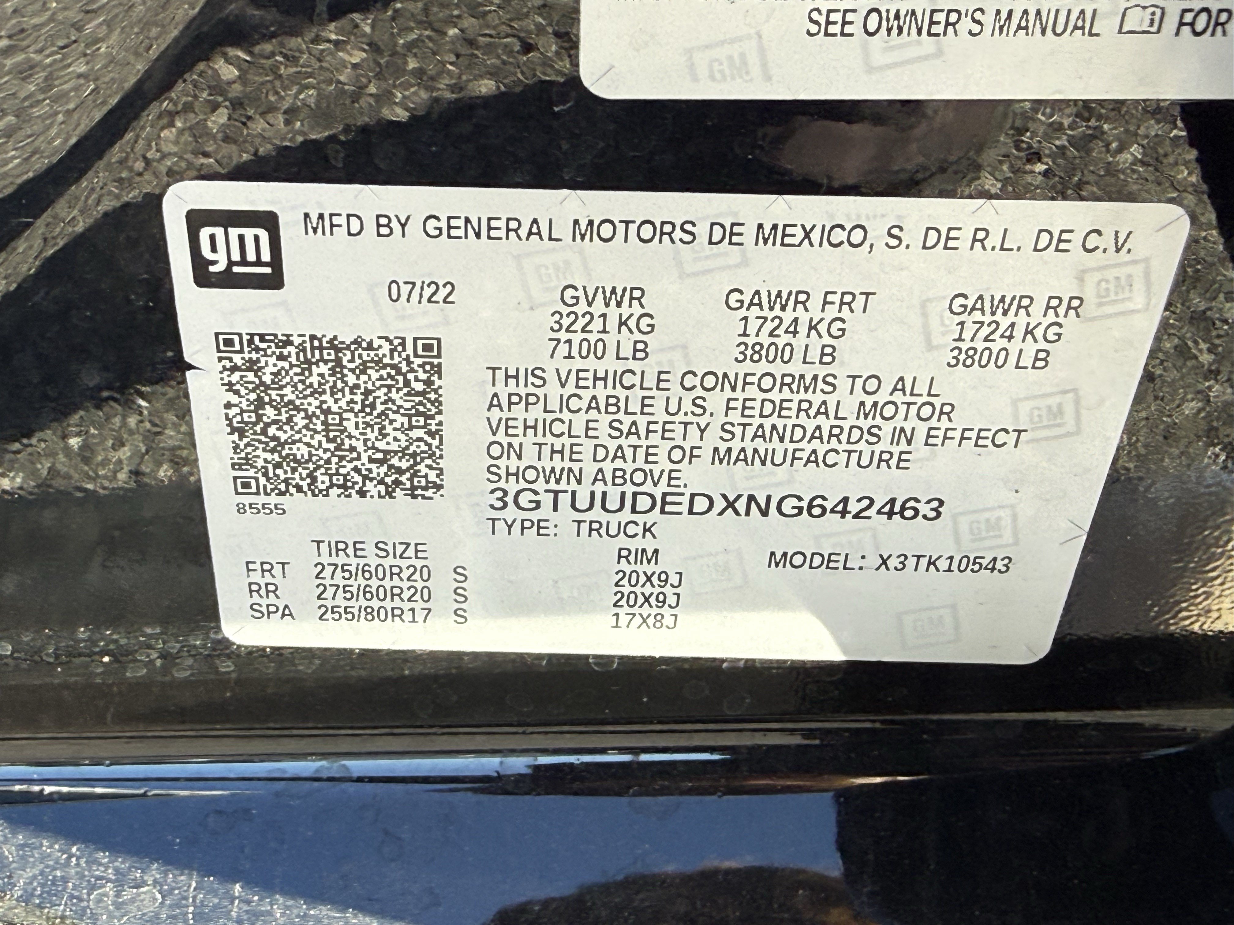 Used 2022 GMC Sierra 1500 SLT w/ SLT Premium Plus Package AWD/4WD image 17
