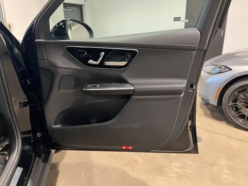 Used 2025 Mercedes-Benz GLC 350e 4MATIC image 45