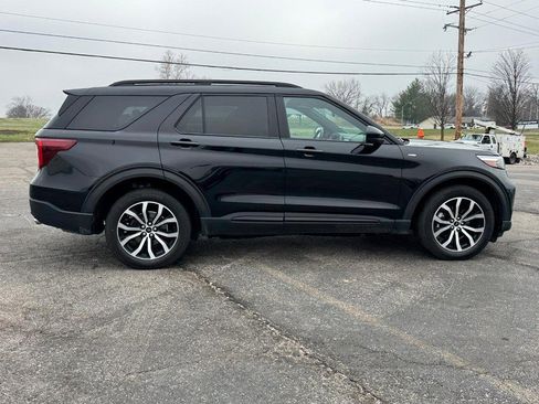 Used 2022 Ford Explorer ST-Line image 6