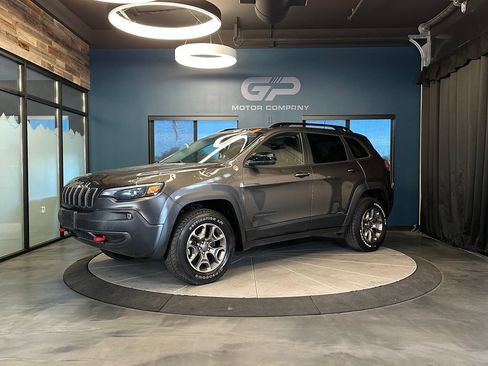 Used 2022 Jeep Cherokee Trailhawk AWD/4WD image 7