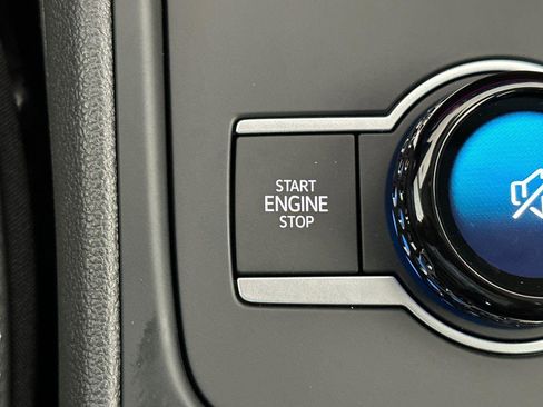 New 2026 Volkswagen Tiguan SE image 21