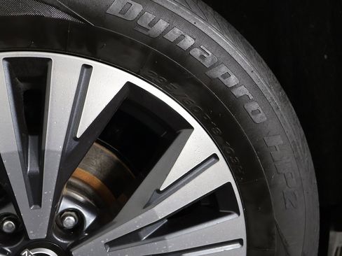 Used 2023 Nissan Rogue SV image 19