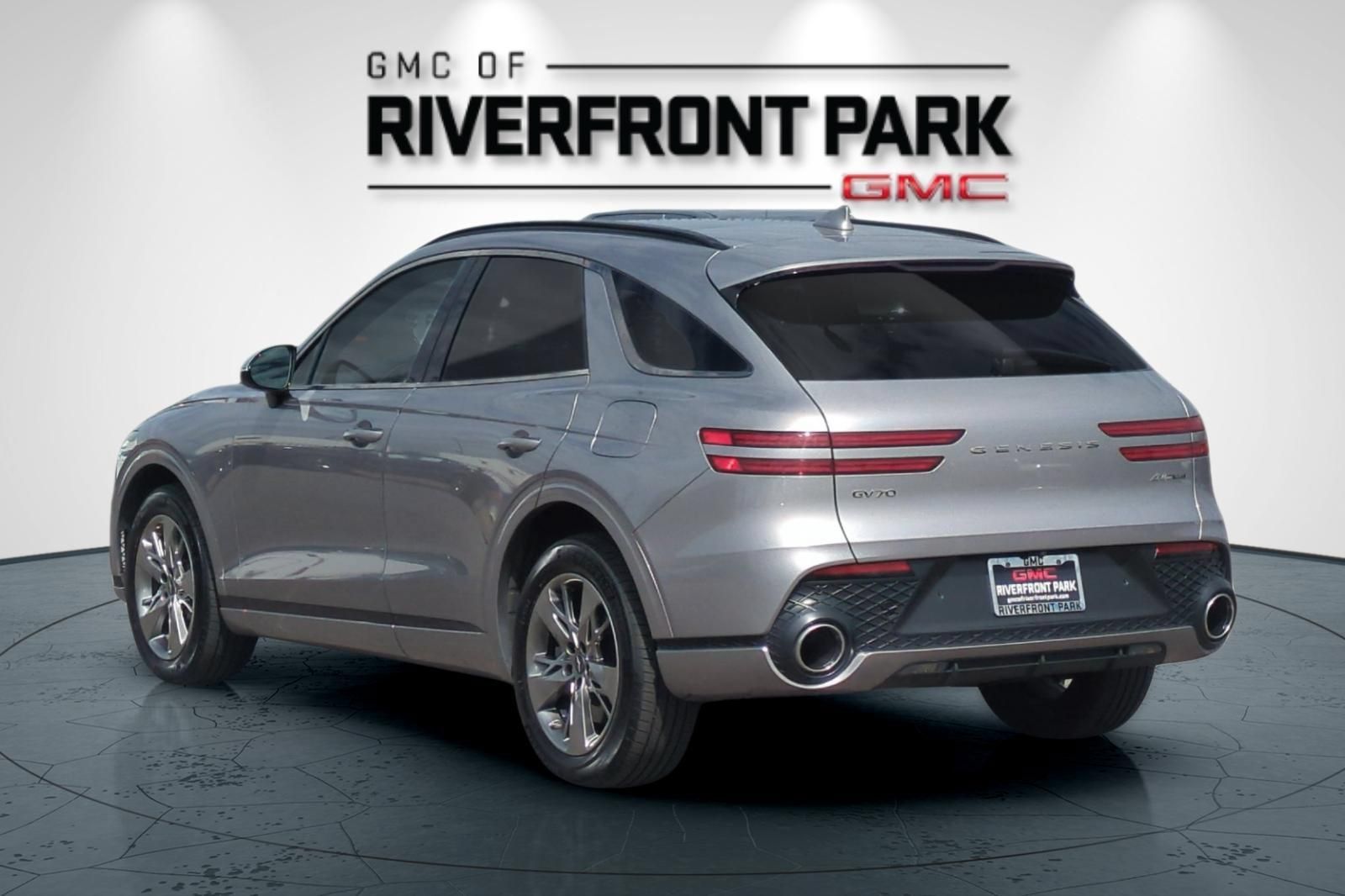 Used 2022 Genesis GV70 3.5T Sport AWD/4WD image 5