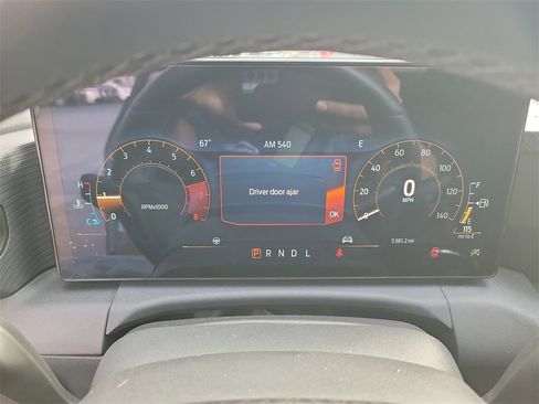 Used 2025 Ford Mustang Coupe image 12