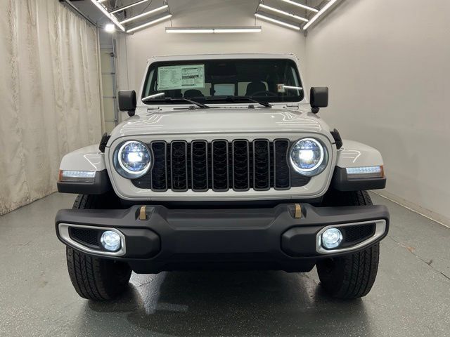 New 2026 Jeep Gladiator Mojave AWD/4WD image 3
