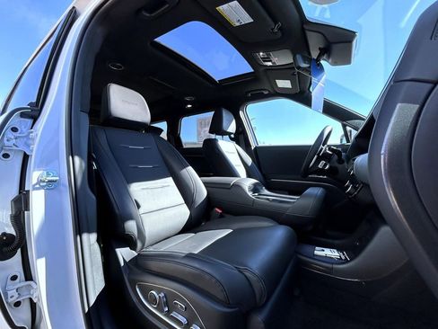 Used 2026 Hyundai Palisade Calligraphy image 17