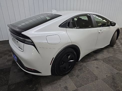 Used 2024 Toyota Prius Prime FWD image 10
