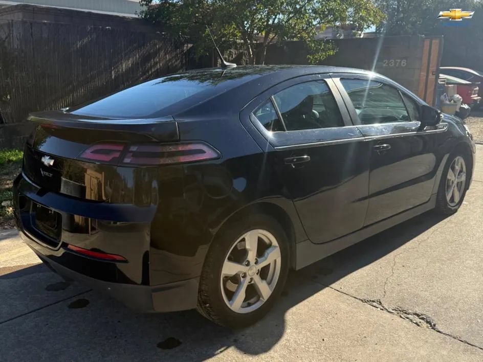 Used 2012 Chevrolet Volt Premium w/ Premium Trim Package FWD image 6