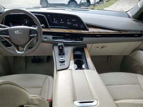 Certified 2021 Cadillac Escalade Premium Luxury Platinum image 14