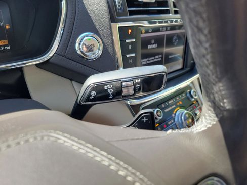 Used 2017 Lincoln Continental Select FWD image 14