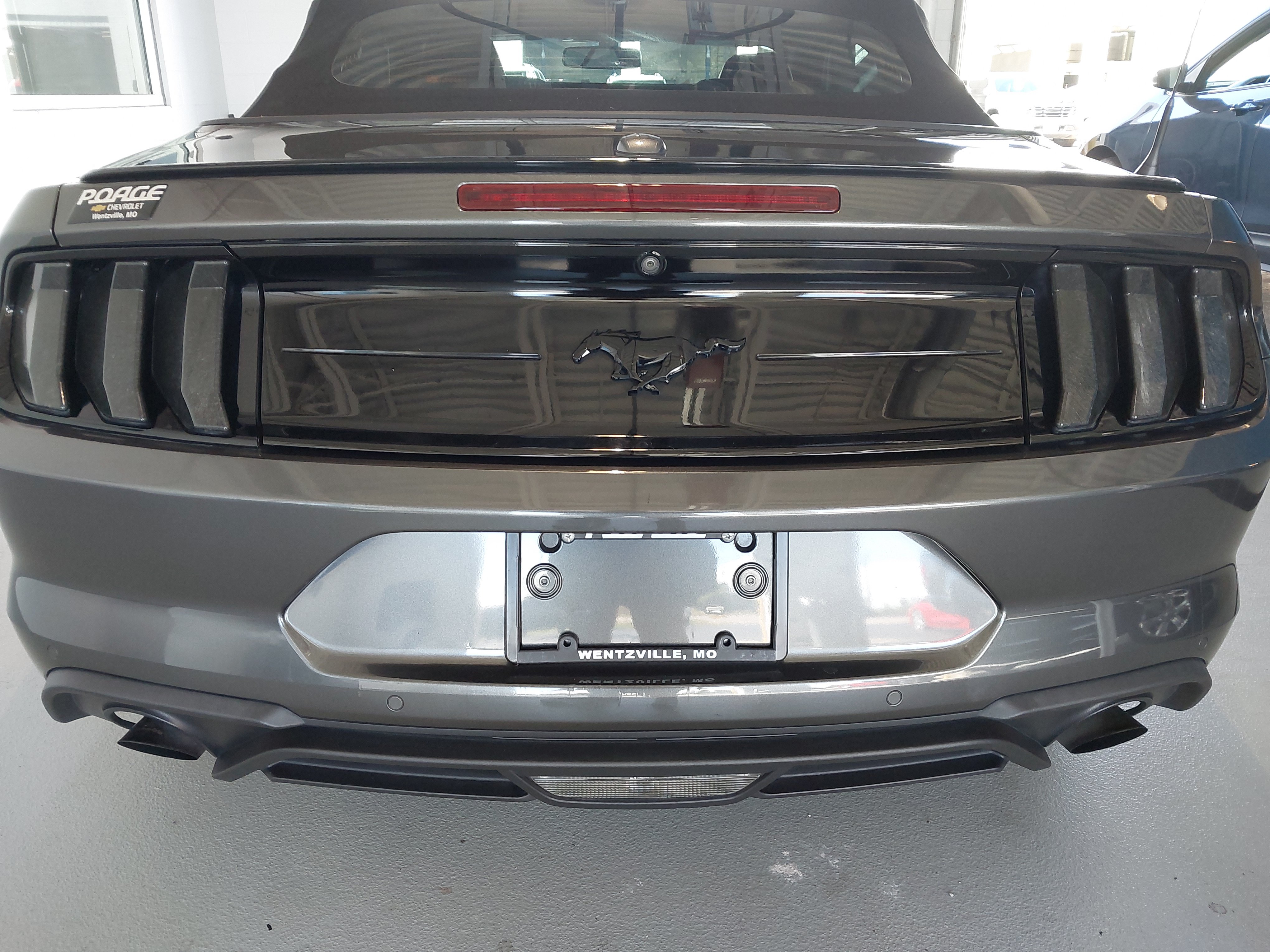 Used 2019 Ford Mustang Premium w/ Black Accent Package RWD image 33