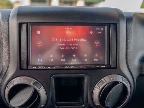 Used 2012 Jeep Wrangler Sport AWD/4WD image 18