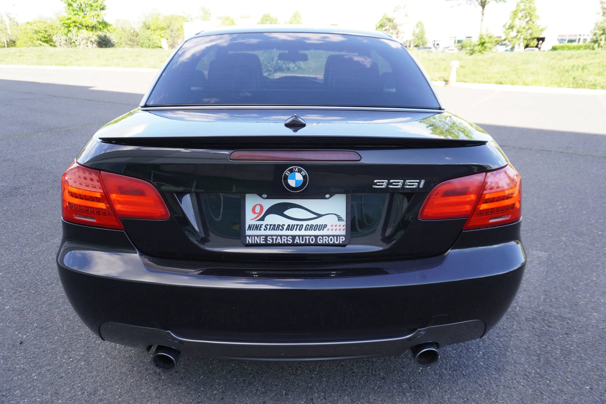 Used 2011 BMW 335i Convertible w/ M Sport Pkg RWD image 6