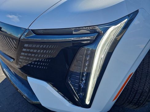 New 2026 Cadillac Escalade IQL Sport 2 w/ LPO, ONYX Package image 33