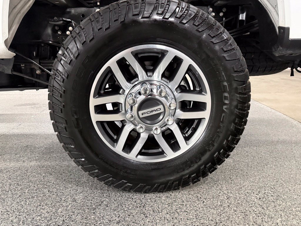 Used 2019 Ford F350 Lariat w/ Lariat Ultimate Package AWD/4WD image 14