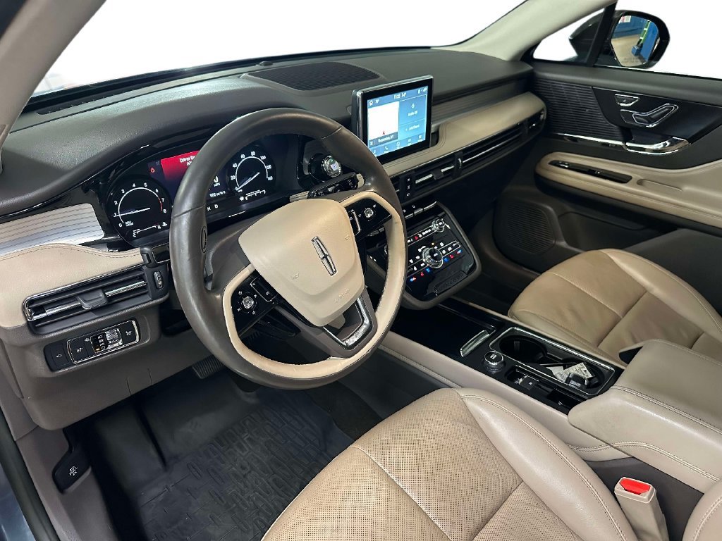 Used 2022 Lincoln Corsair AWD w/ Premium Package image 17