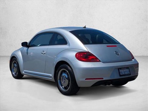 Used 2012 Volkswagen Beetle 2.5 FWD image 8