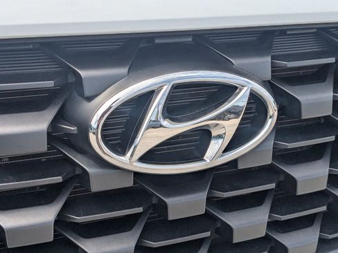 Used 2021 Hyundai Santa Fe SE FWD image 13