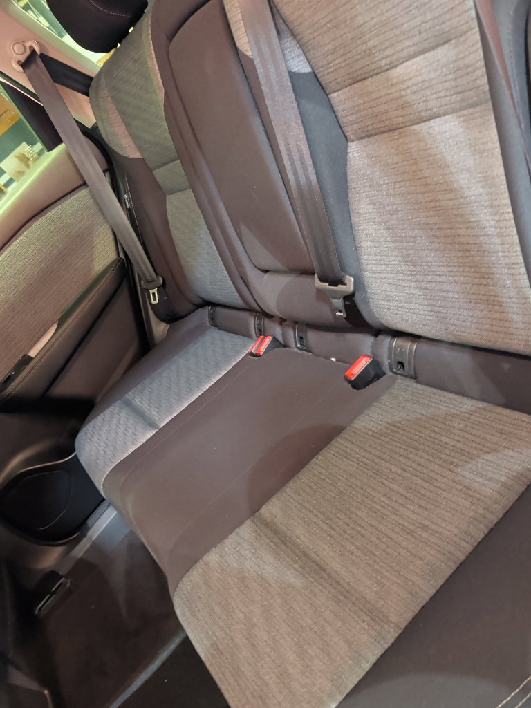 Used 2023 Nissan Rogue SV AWD/4WD image 7