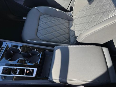 New 2026 Volkswagen Atlas SEL Premium R-Line image 14