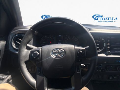 Used 2023 Toyota Tacoma 4x4 Double Cab image 9