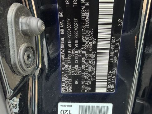Used 2016 Toyota Sienna XLE Premium FWD image 23
