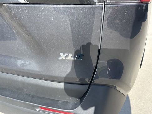 Used 2025 Toyota RAV4 XLE FWD image 4