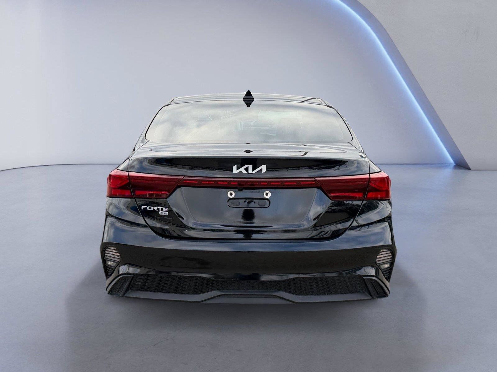 Used 2022 Kia Forte Sedan FWD image 4