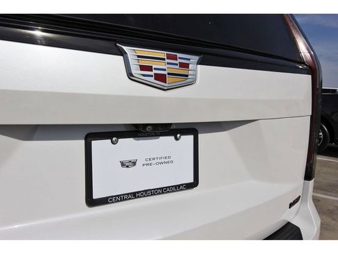 Certified 2023 Cadillac Escalade ESV V image 31