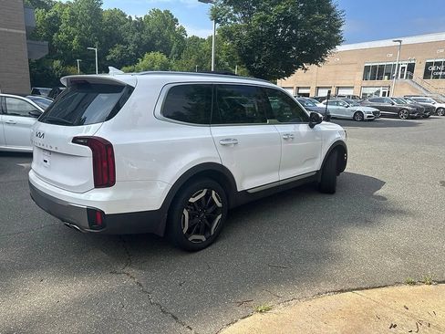 Used 2025 Kia Telluride S FWD image 6