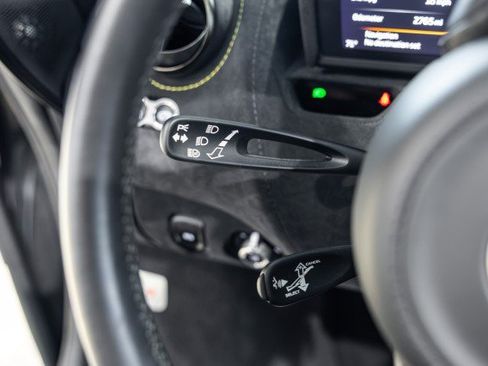 Used 2022 McLaren 720S Performance RWD image 38