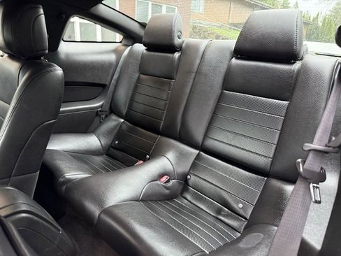 Used 2012 Ford Mustang GT Premium image 16