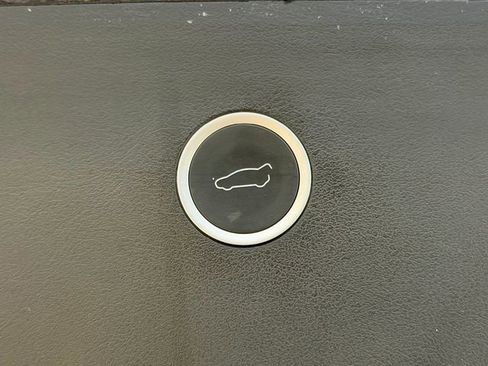 Used 2017 Tesla Model X 90D image 41