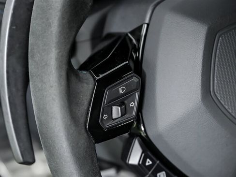 Used 2022 Lamborghini Huracan STO RWD image 23